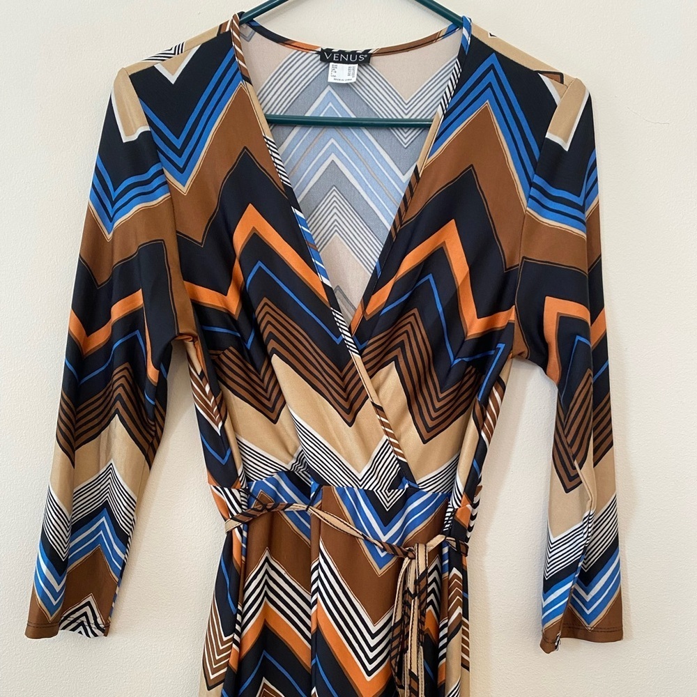 VENUS Multicolor Chevron Maxi Dress Women’s Medium